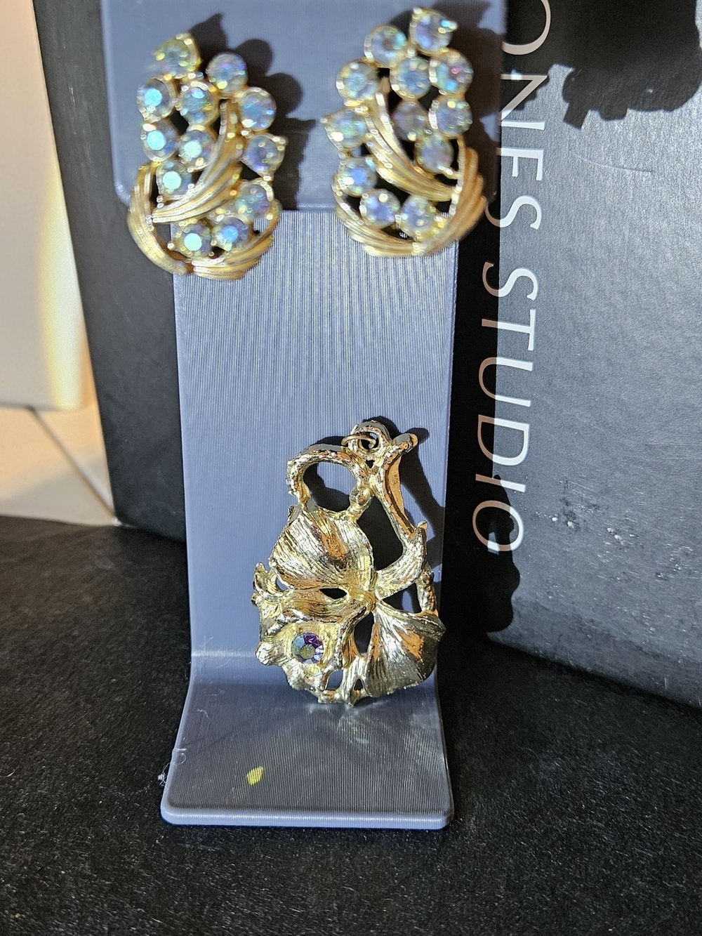 Vintage Gold-Tone Earrings And Pendant with Iridescent Crystal Clusters No Chain - Picture 1 of 5
